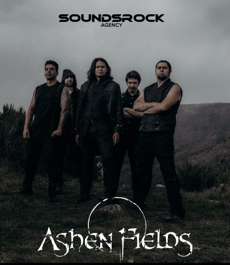 ASHEN FIELDS firmano con soundsrock Agency